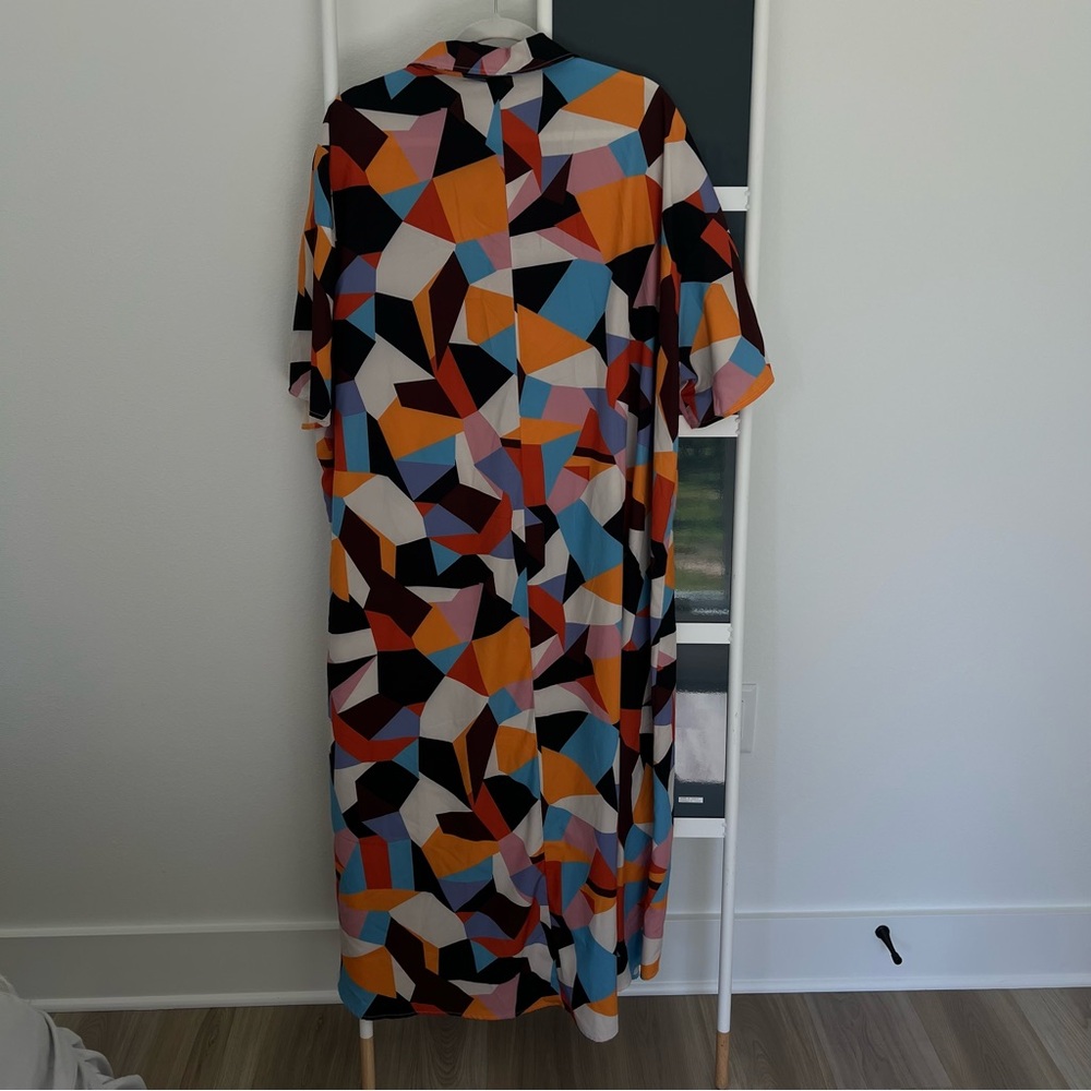 Colorful Geometric Button-Up Dress - Picture 4 of 4